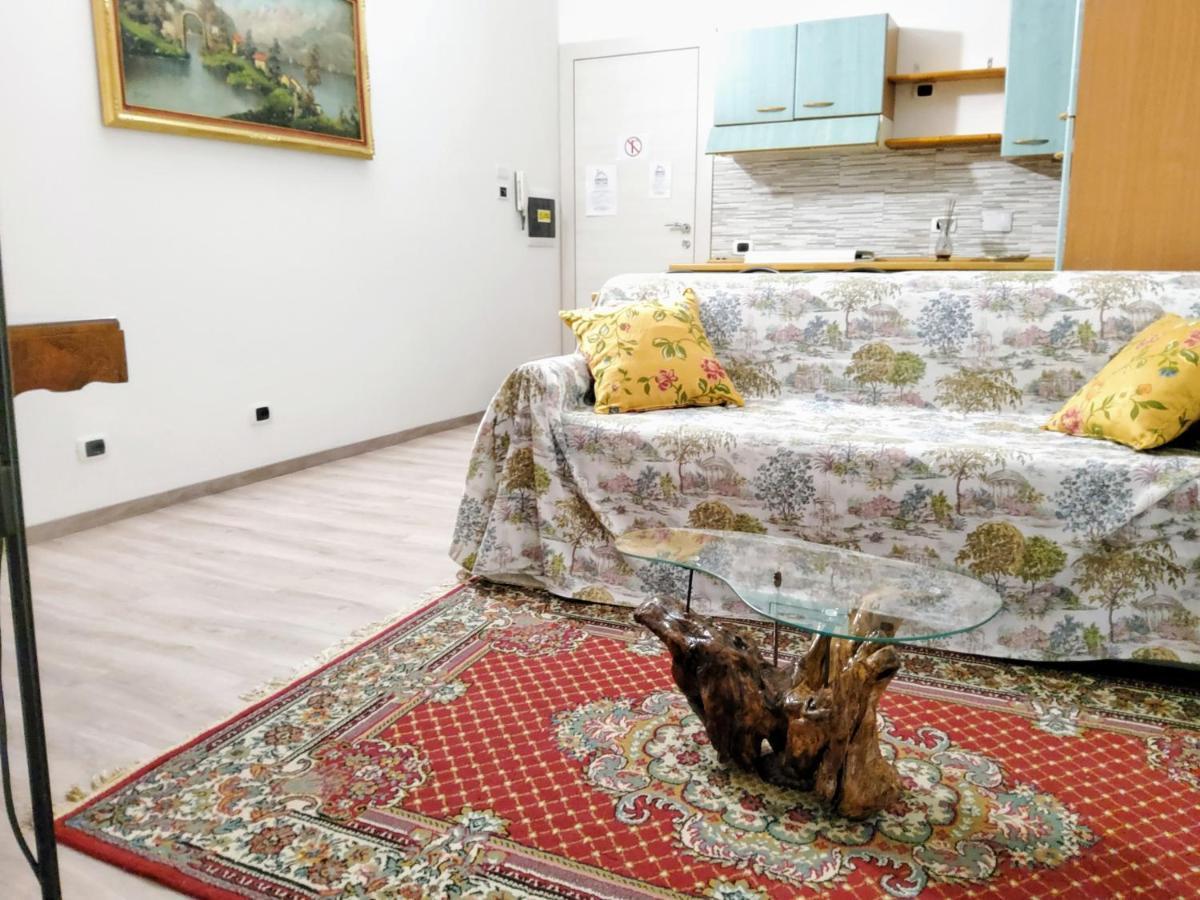 Annadia Sweet Home B&B Lido di Ostia Bagian luar foto