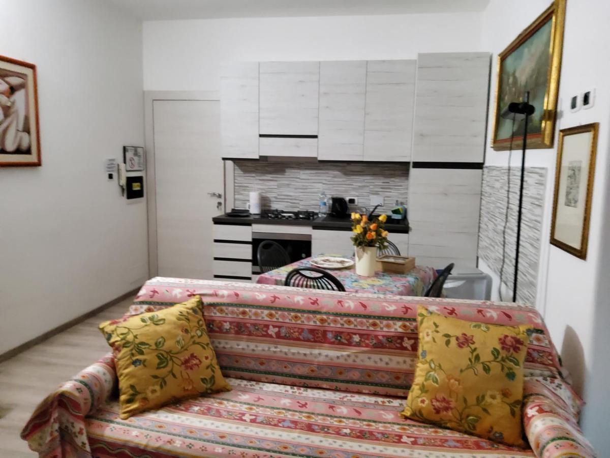 Annadia Sweet Home B&B Lido di Ostia Bagian luar foto